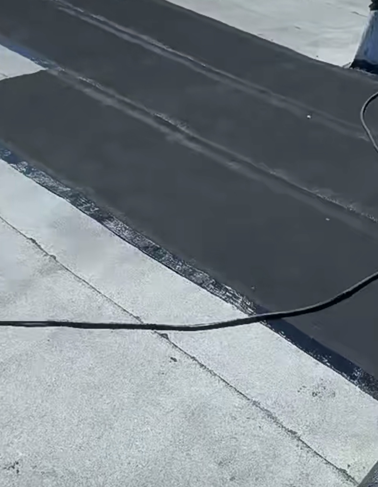 纽约屋顶防水层铺设与漏雨修复专家——现在就打电话预约929-500-0059